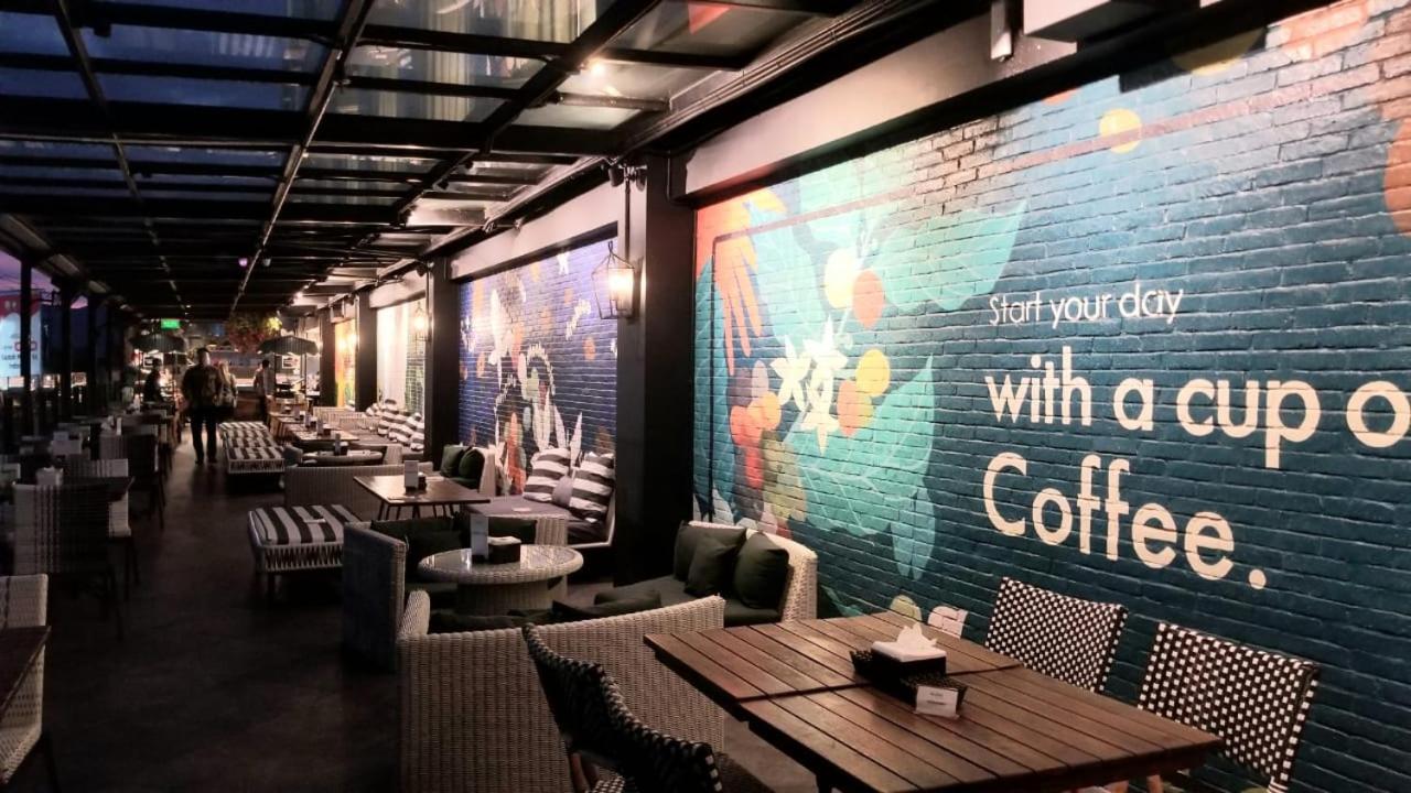 基里阿德姆拉雅阿策酒店 班达亚齐 外观 照片